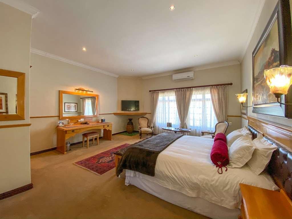 Turnberry Boutique Hotel Oudtshoorn Room photo