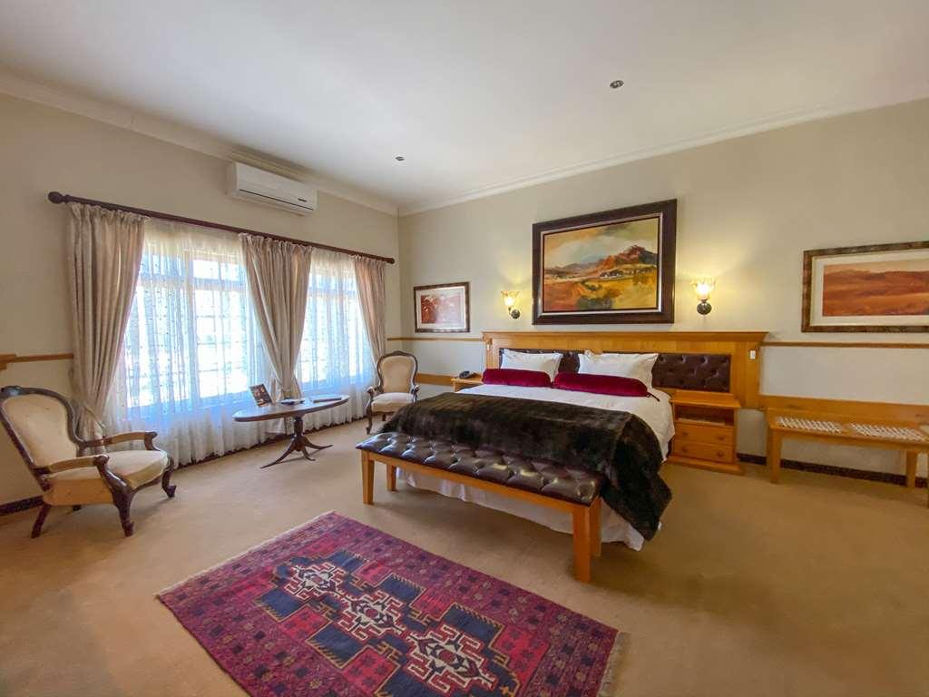 Turnberry Boutique Hotel Oudtshoorn Room photo