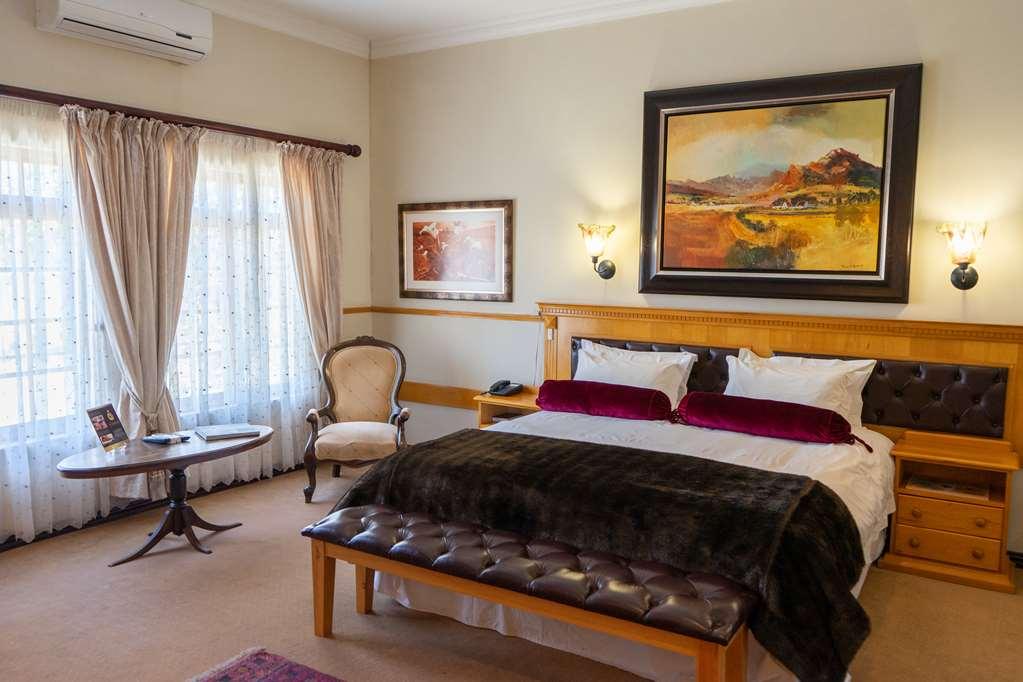 Turnberry Boutique Hotel Oudtshoorn Room photo